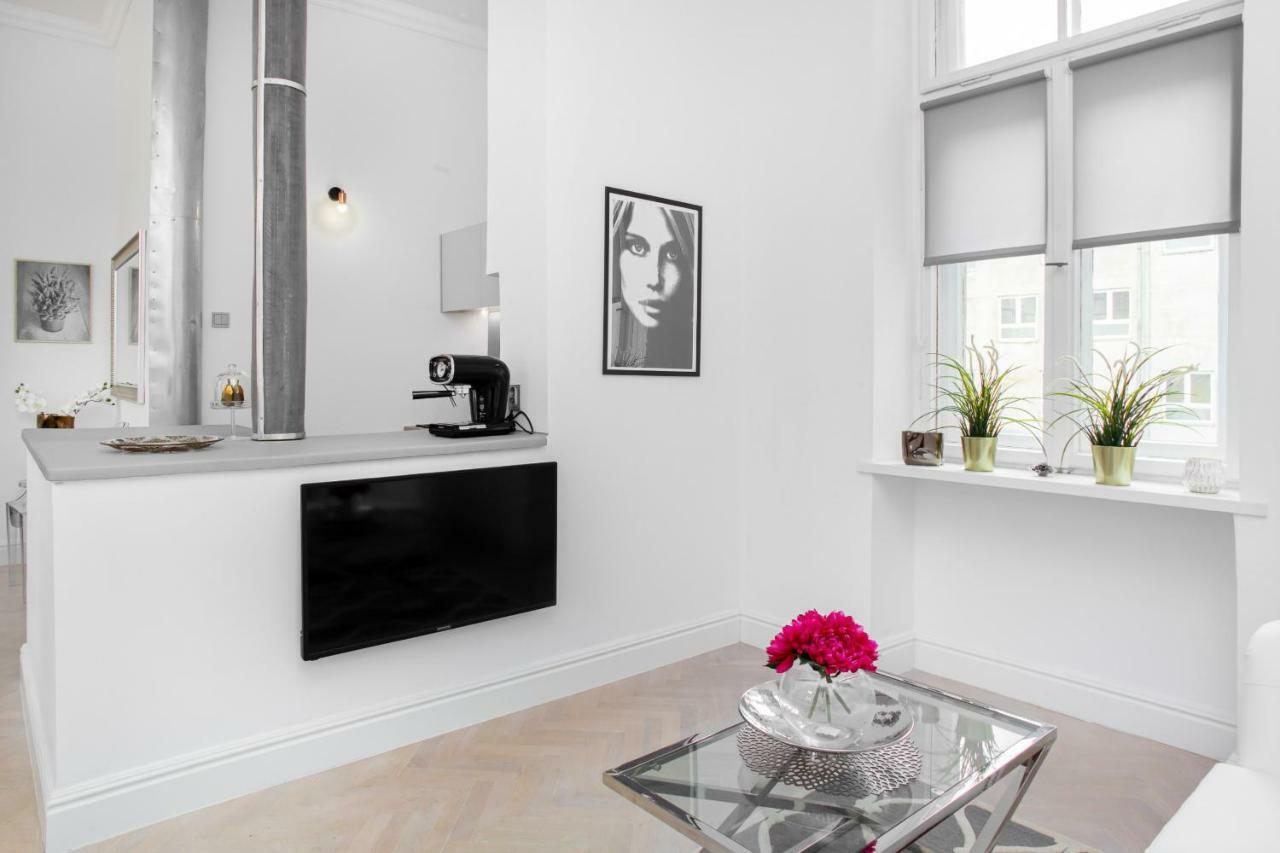 Center By Renters * Warszawa